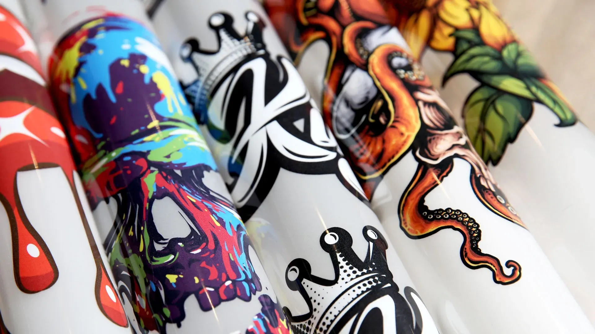 DTF Transfers: Choosing Between DTF Transfers and Screen Printing